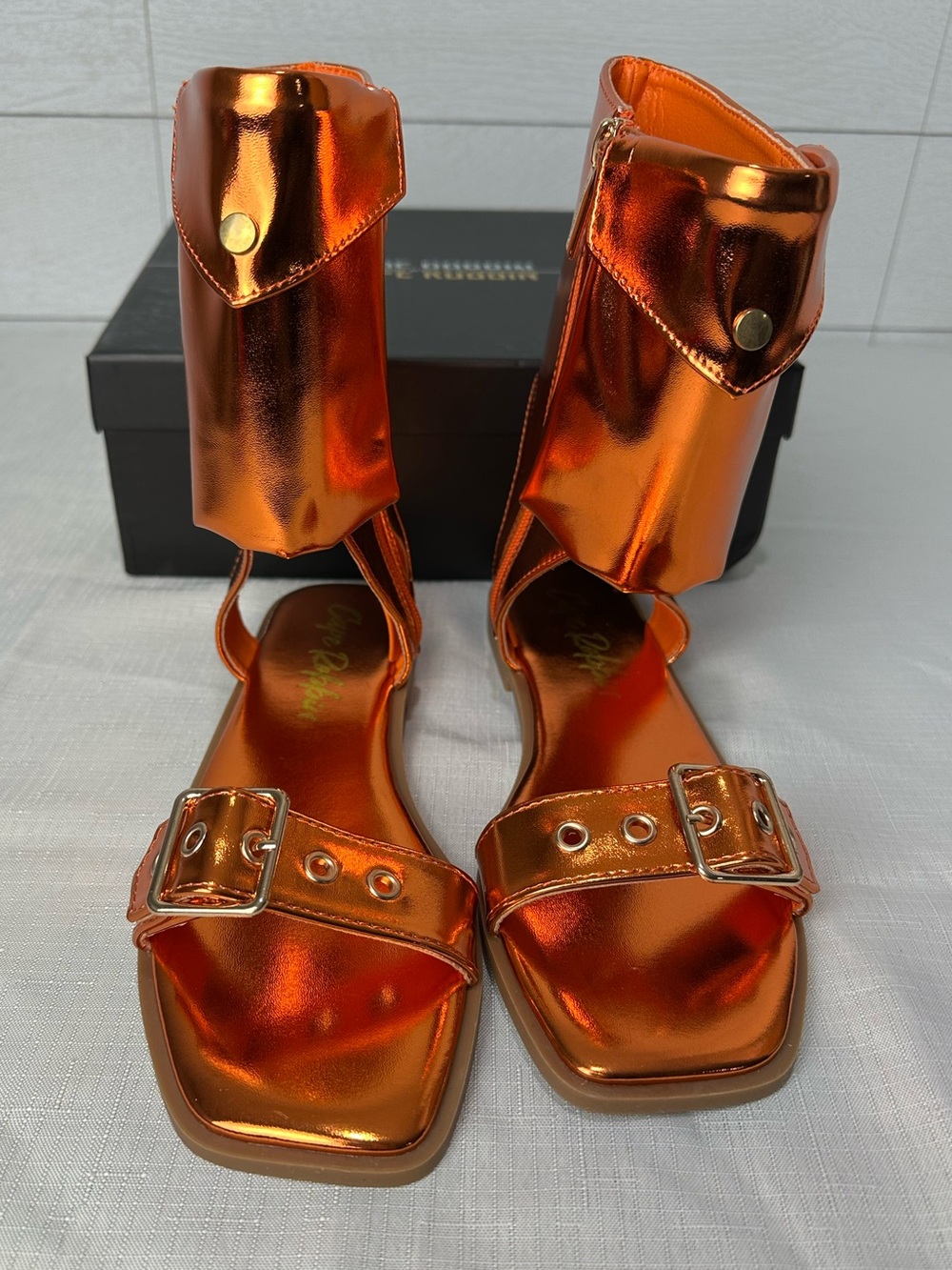 NEW Cape Robbin Orange Sandals Size 10